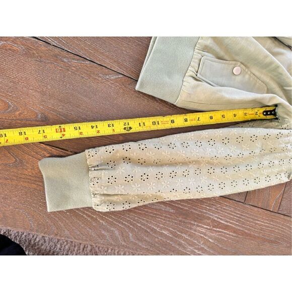 7 For All Mankind Embroidered Eyelet Sleeve Bomber Jacket Green Size Medium - Picture 11 of 13